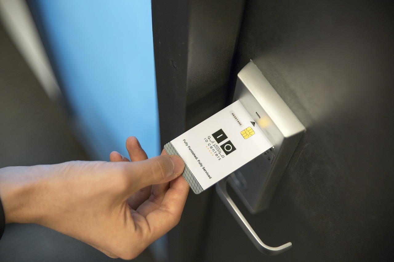 Kartlı Geçiş Sistemi Kurulumu - RFID Kart Okuyucu