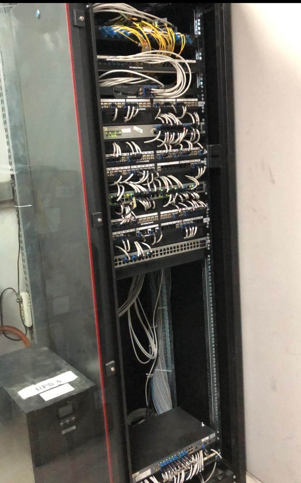 Sistem Odası Patch Panel ve Switch Montajı